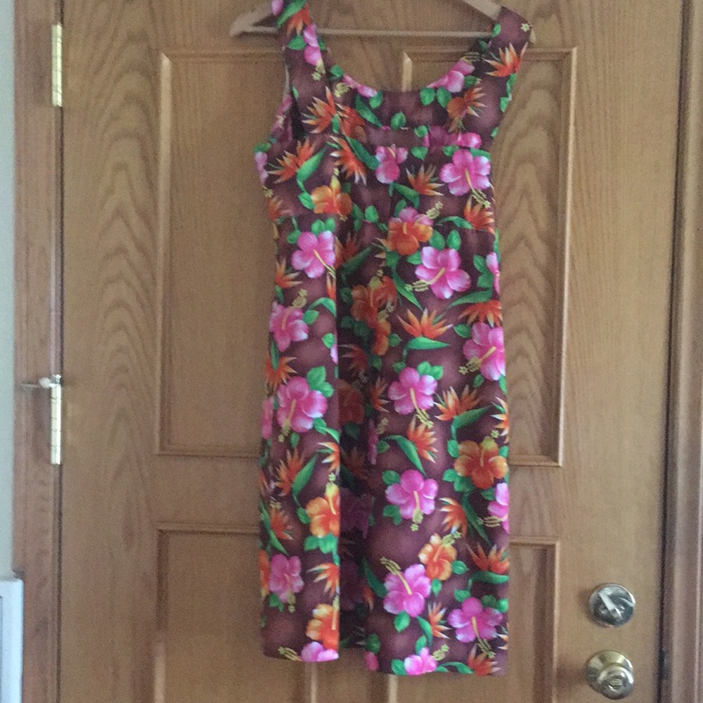 70s Hawaiian Dress